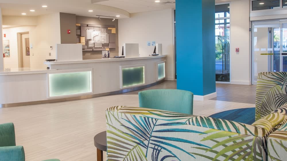 Holiday Inn Express & Suites PANAMA CITY BEACH - BEACHFRONT by IHG 2