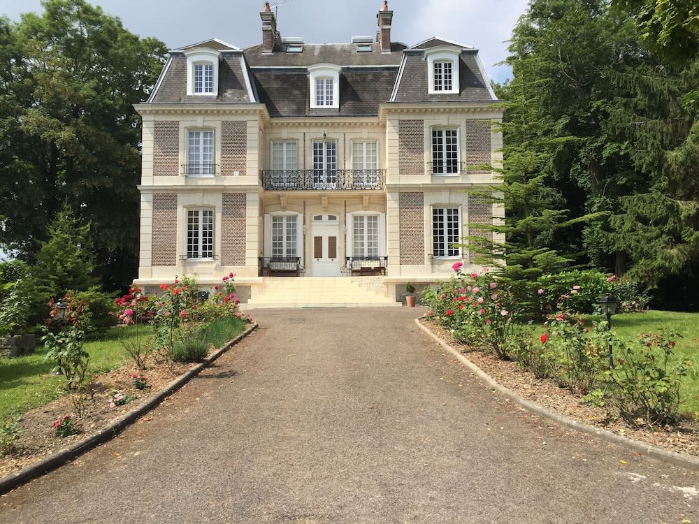 Château d'Avesnes - Le Castelet 1