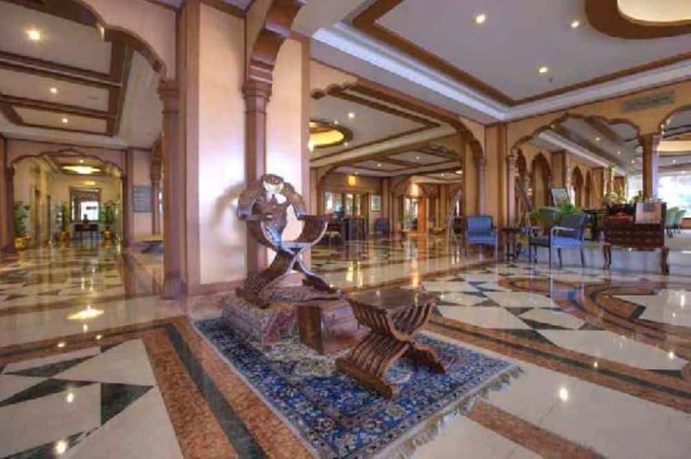 Avari Towers Karachi 2