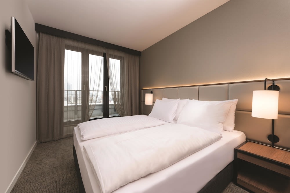 Adina Apartment Hotel Frankfurt Westend 5