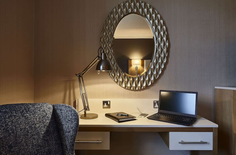 Oulton Hall Hotel, Spa & Golf Resort 4