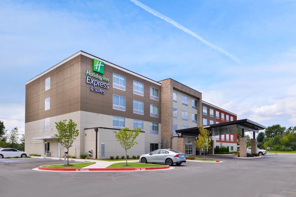Holiday Inn Express & Suites SILOAM SPRINGS 1