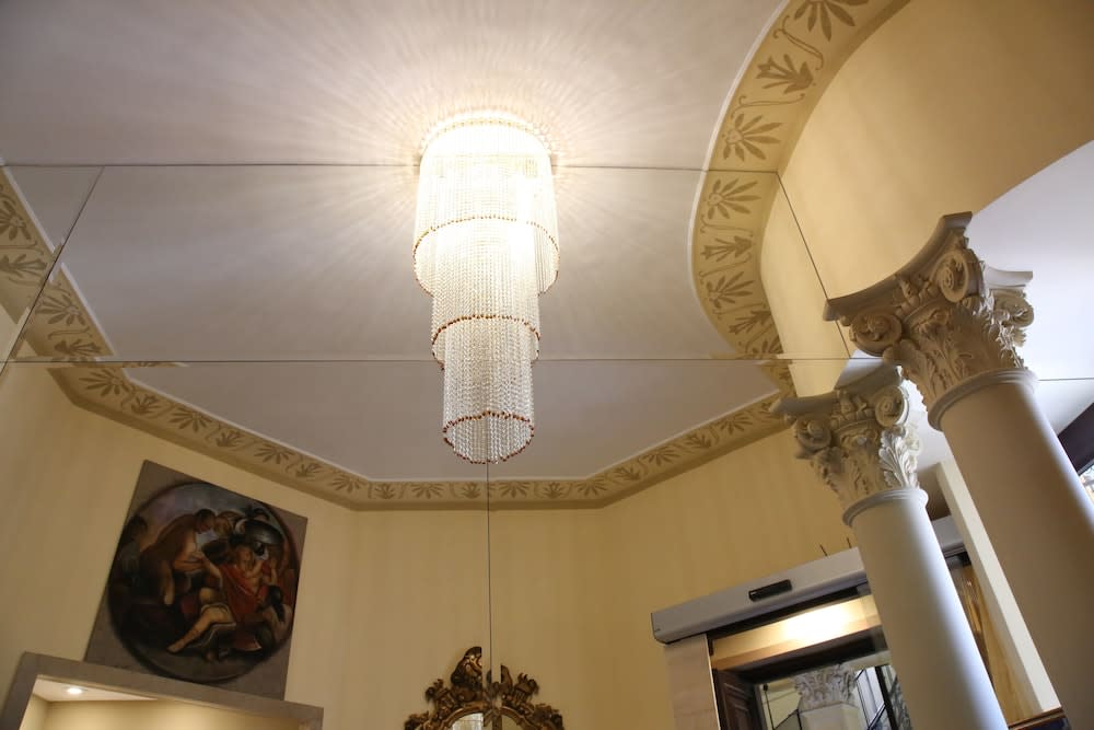 Hotel Art Resort Galleria Umberto 3