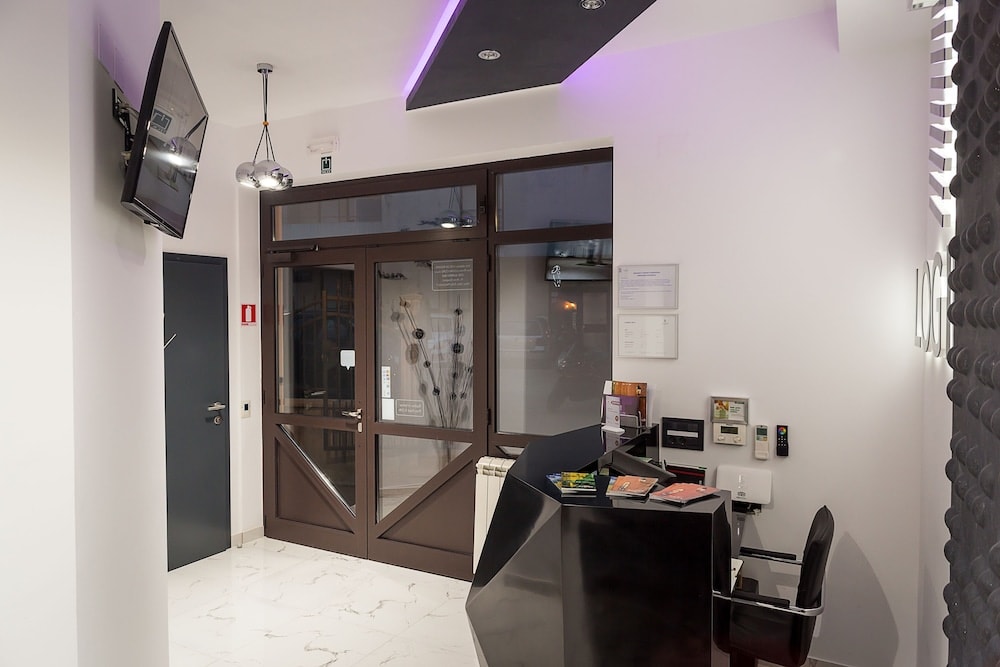 Log In Rooms 2