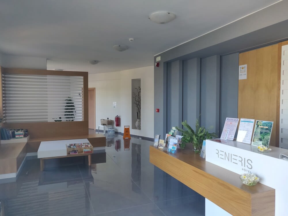Renieris Hotel 2