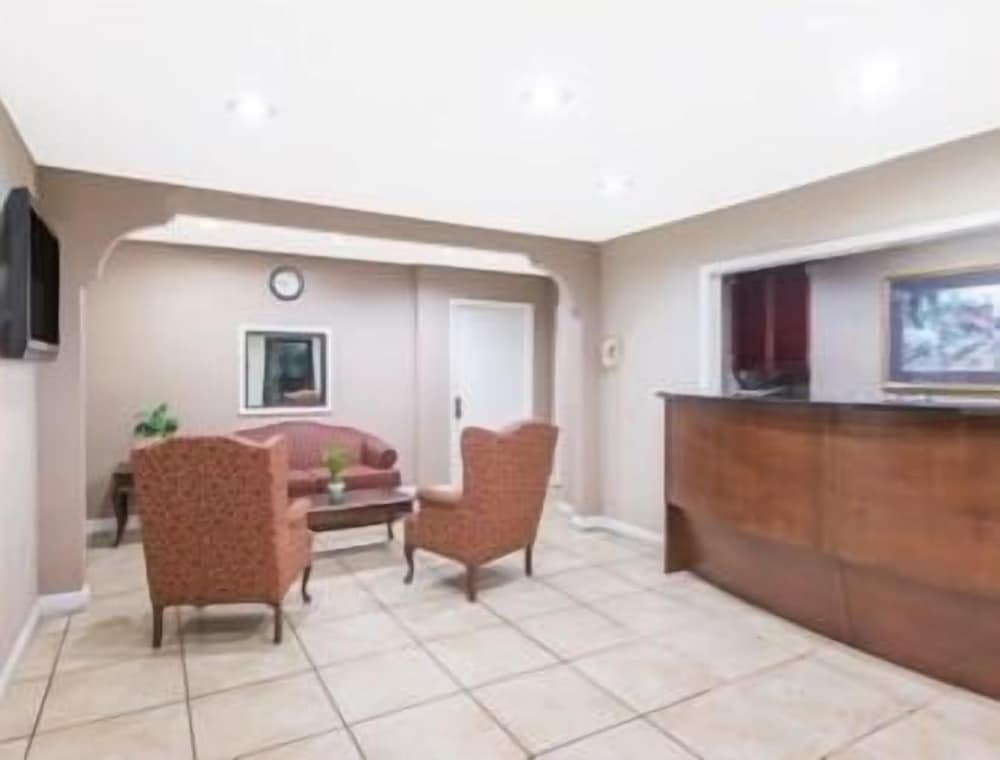 Days Inn by Wyndham Brownsville 3