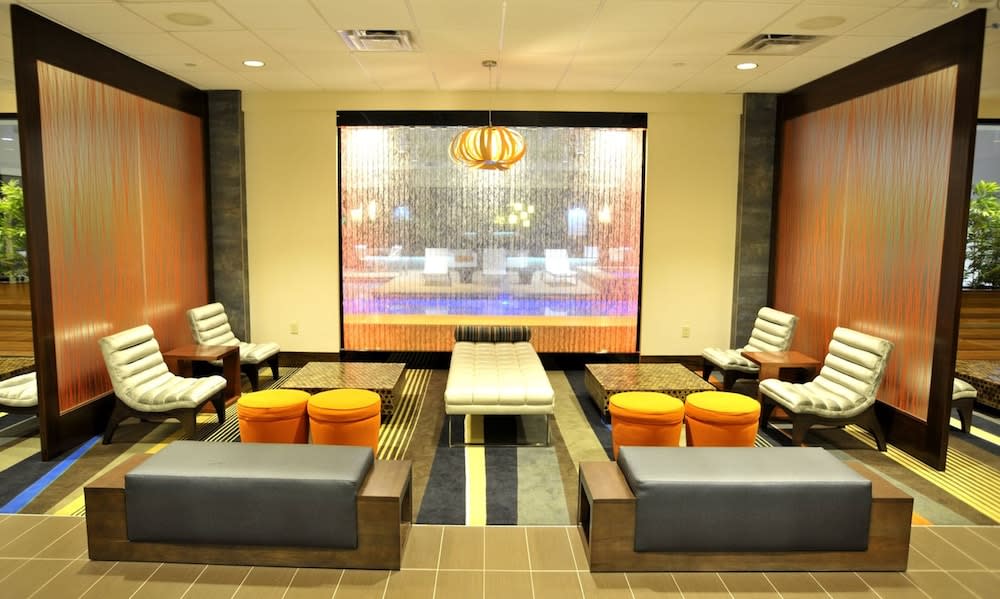 Holiday Inn & Suites CHARLESTON WEST by IHG 2