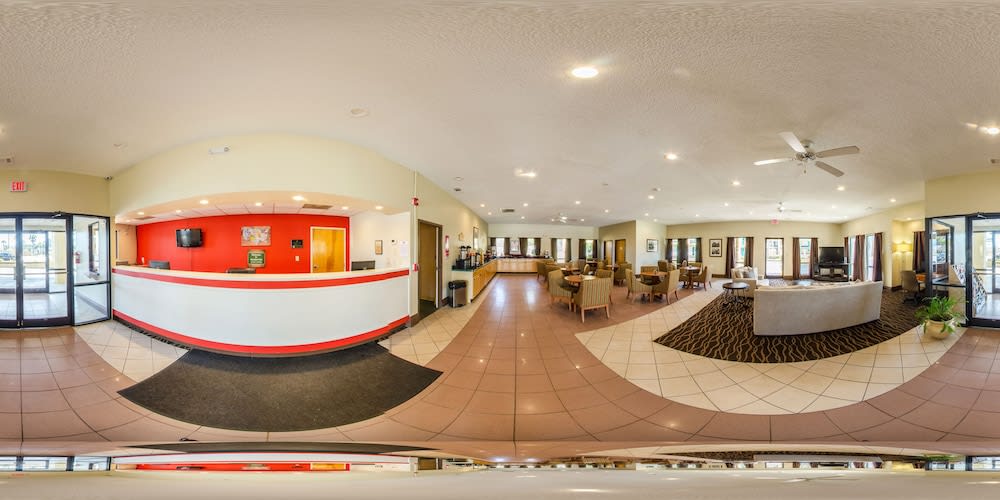Econo Lodge 3