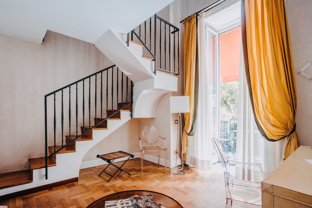 Costantinopoli 104 3