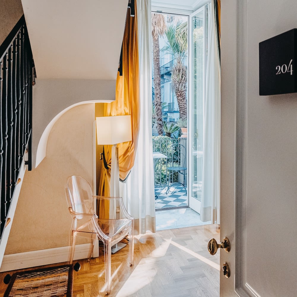 Costantinopoli 104 2