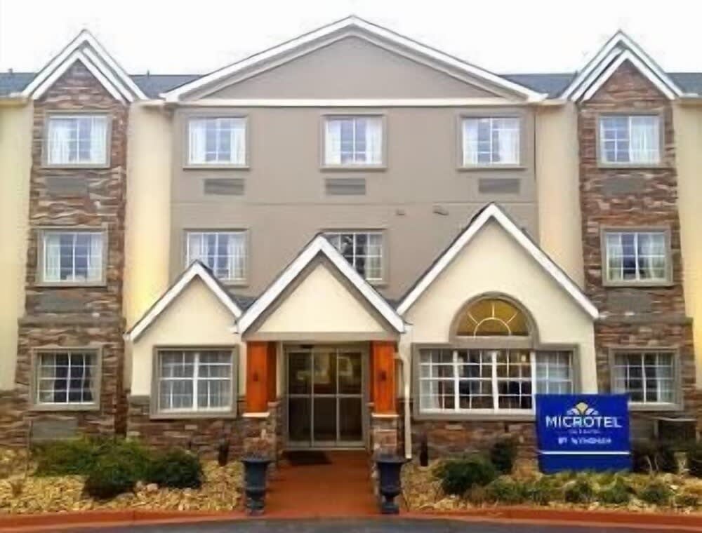 Microtel Inn & Suites by Wyndham Greenville / Woodruff Rd 1