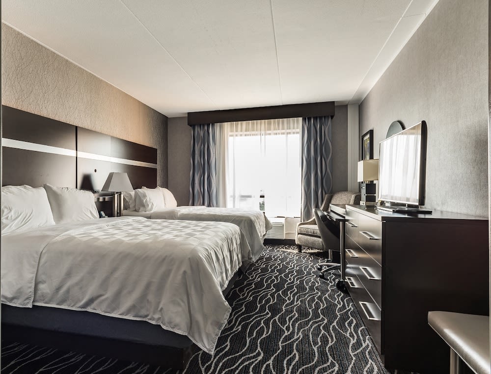 Holiday Inn & Suites JOLIET SOUTHWEST by IHG 2