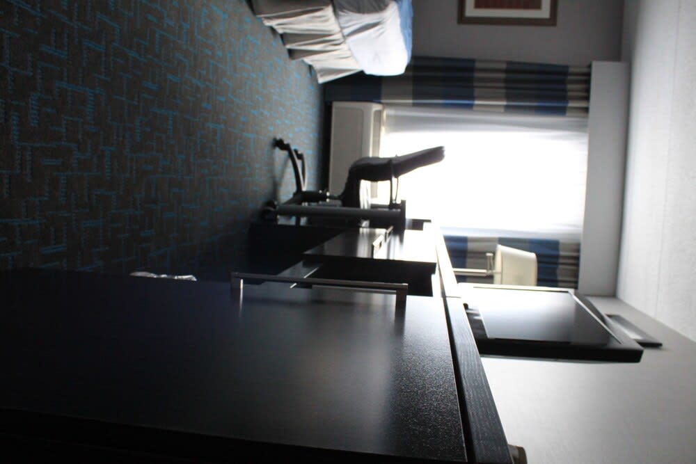 Holiday Inn Express JANESVILLE-I-90 & US HWY 14 by IHG 2