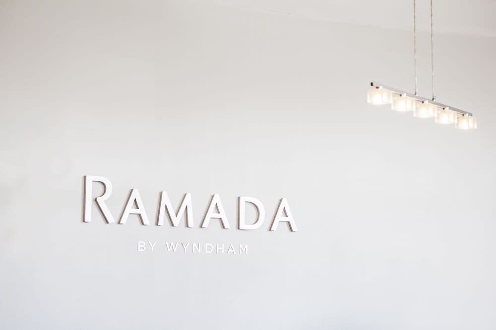 Ramada by Wyndham Belfast 3