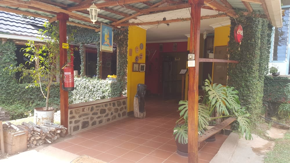Lawns Hotel 2
