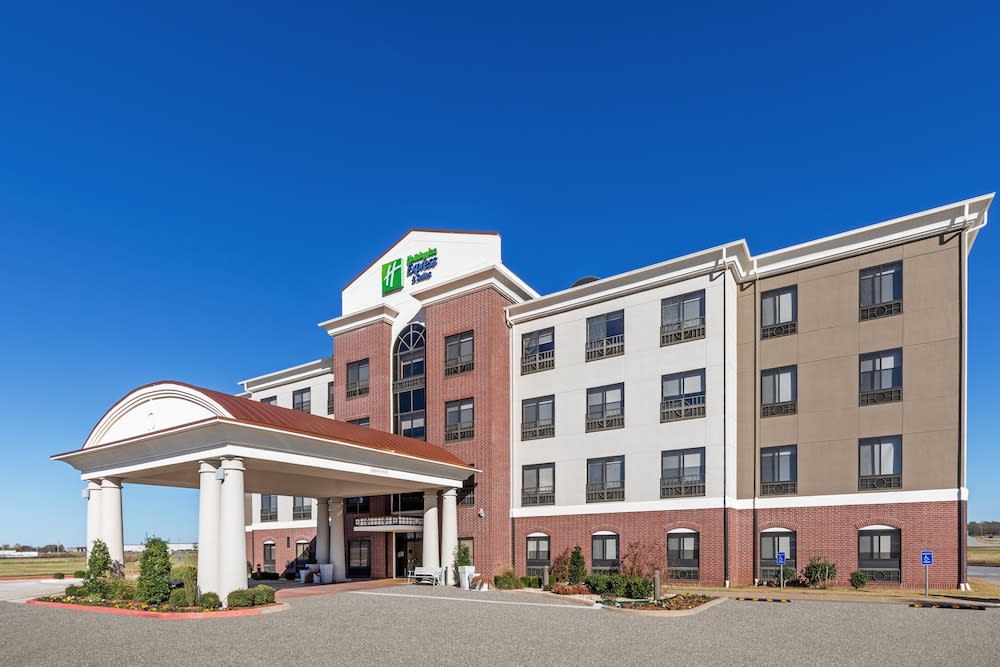 Holiday Inn Express & Suites PRYOR by IHG 1