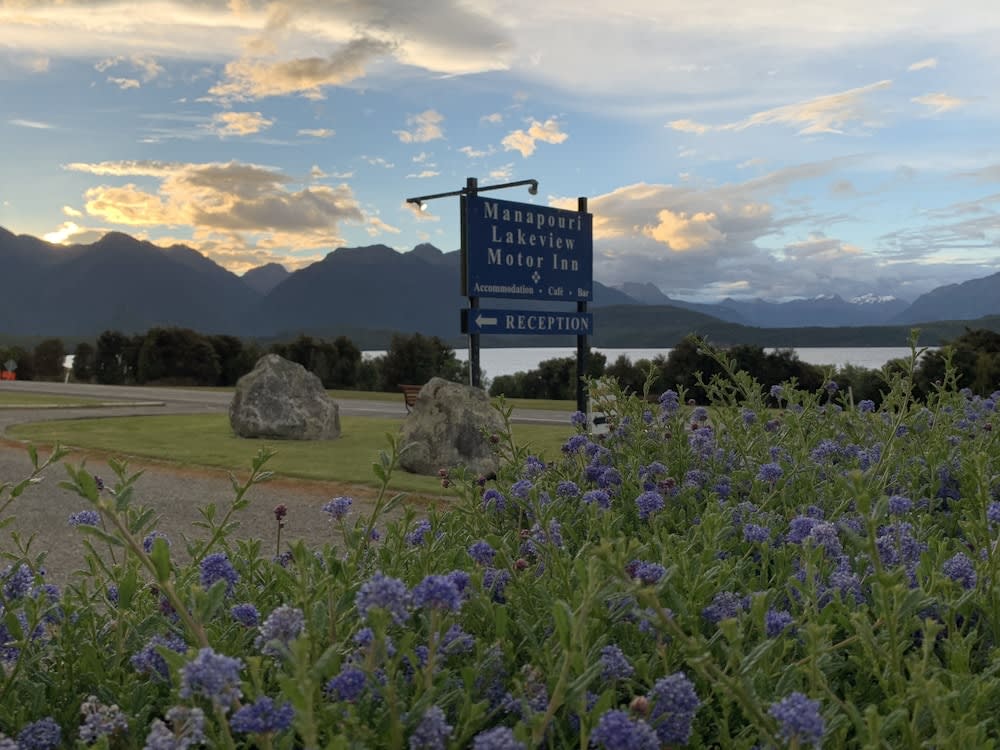 Te Anau Manapouri Lake Hotel 1