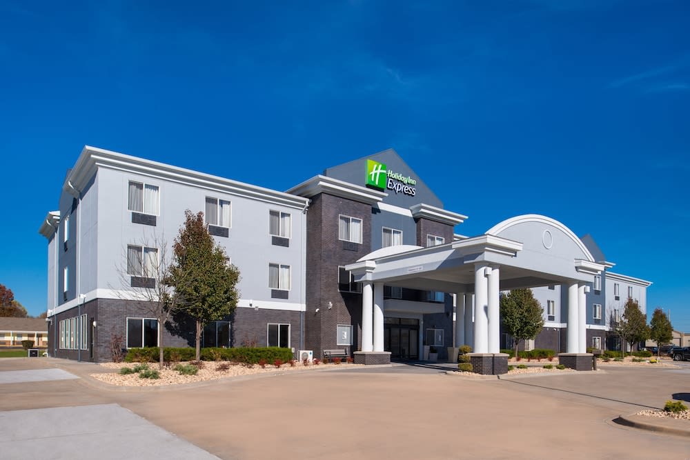 Holiday Inn Express & Suites PITTSBURG by IHG 1