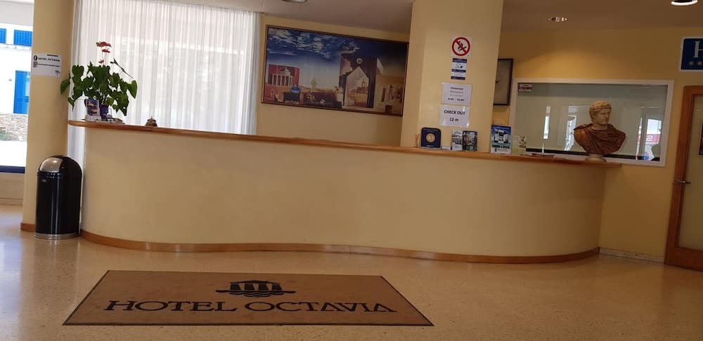 Hotel Octavia 3