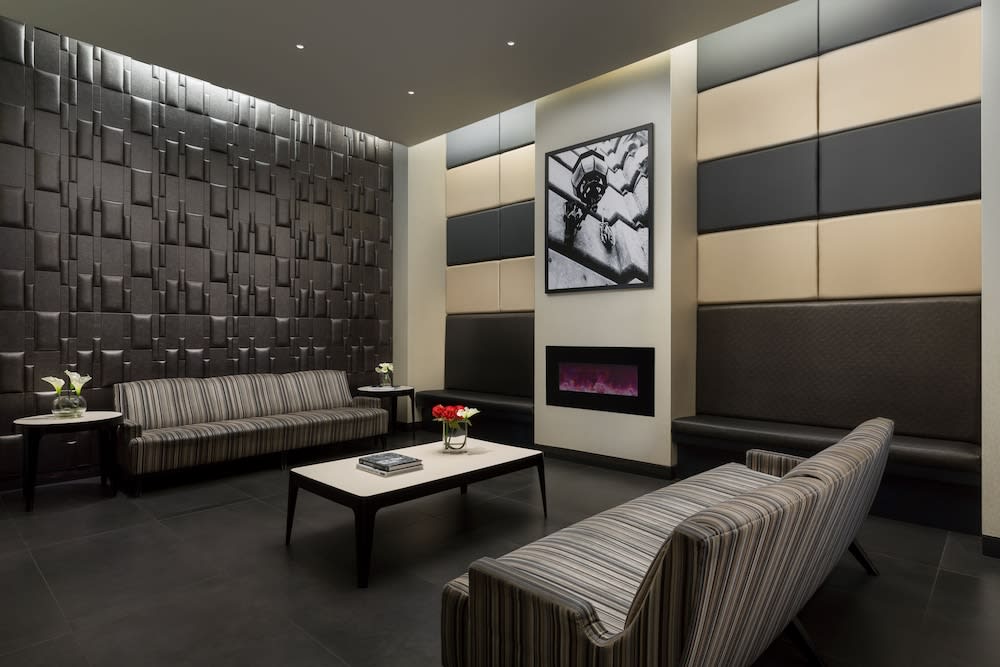 The Hotel at Fifth Avenue 2