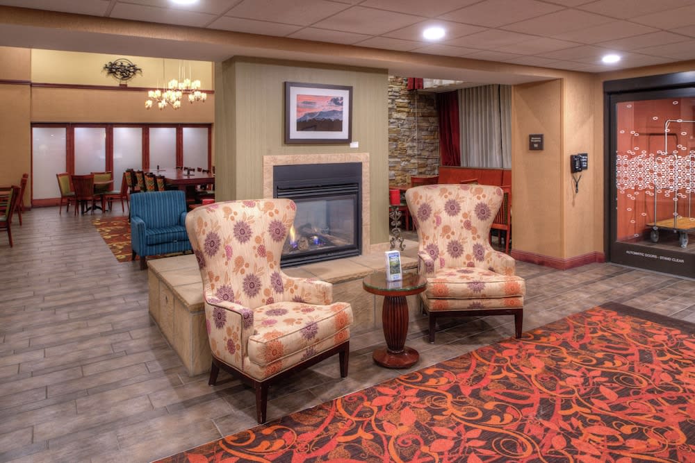 Hampton Inn & Suites Rifle 3
