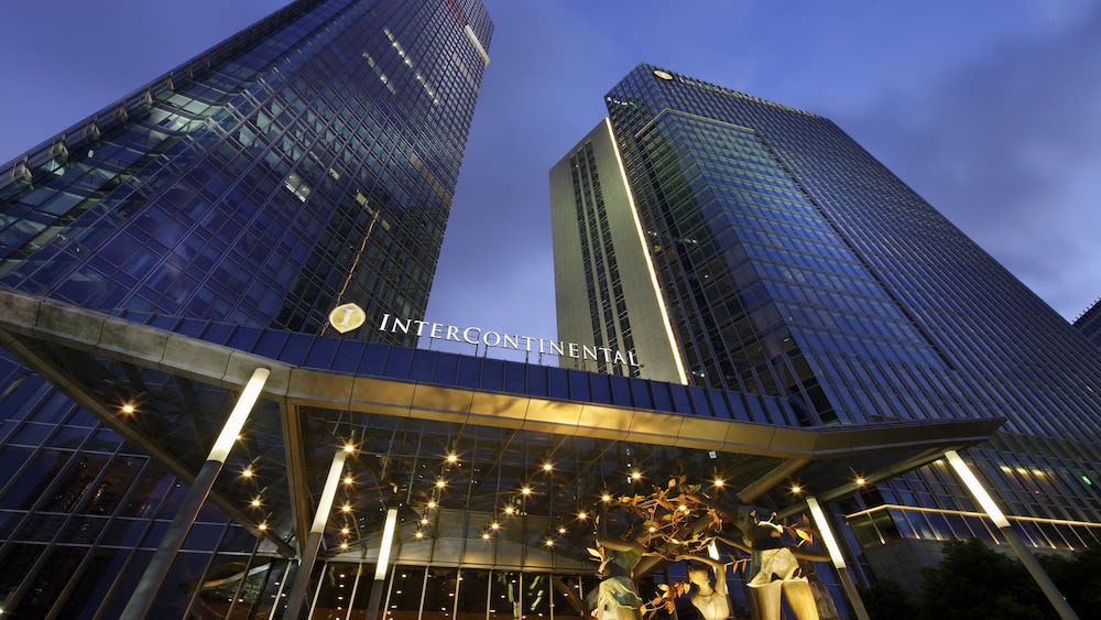 InterContinental Hotels SHANGHAI JING'AN by IHG 1