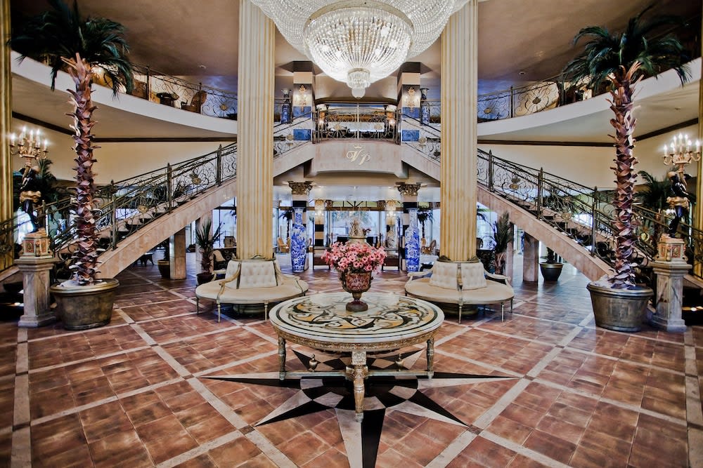 Imperial Palace Hotel 5