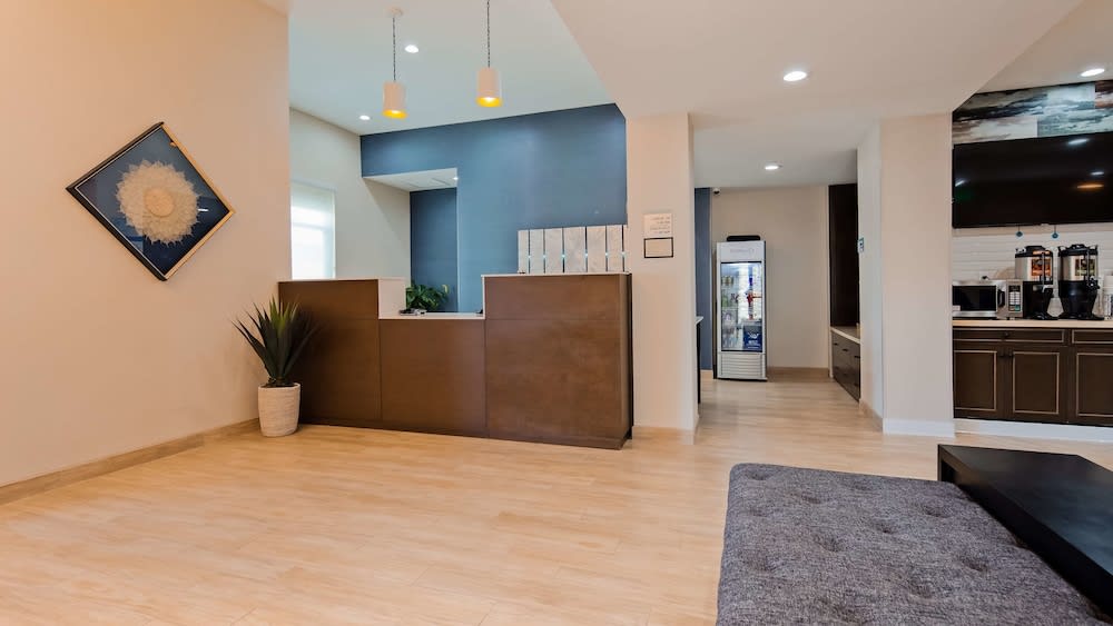 Best Western Plus New Barstow Inn & Suites 3