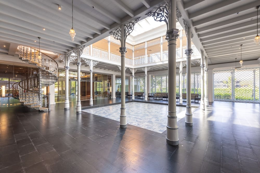 Ramada Plaza by Wyndham Chao Fah Phuket 2