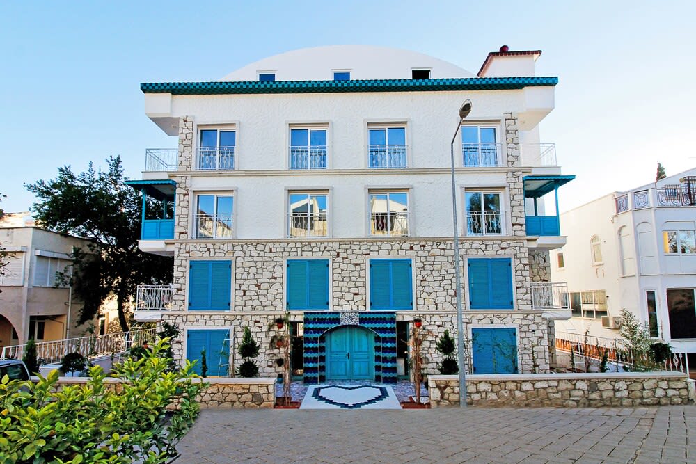 DAM HOTEL LARA 1