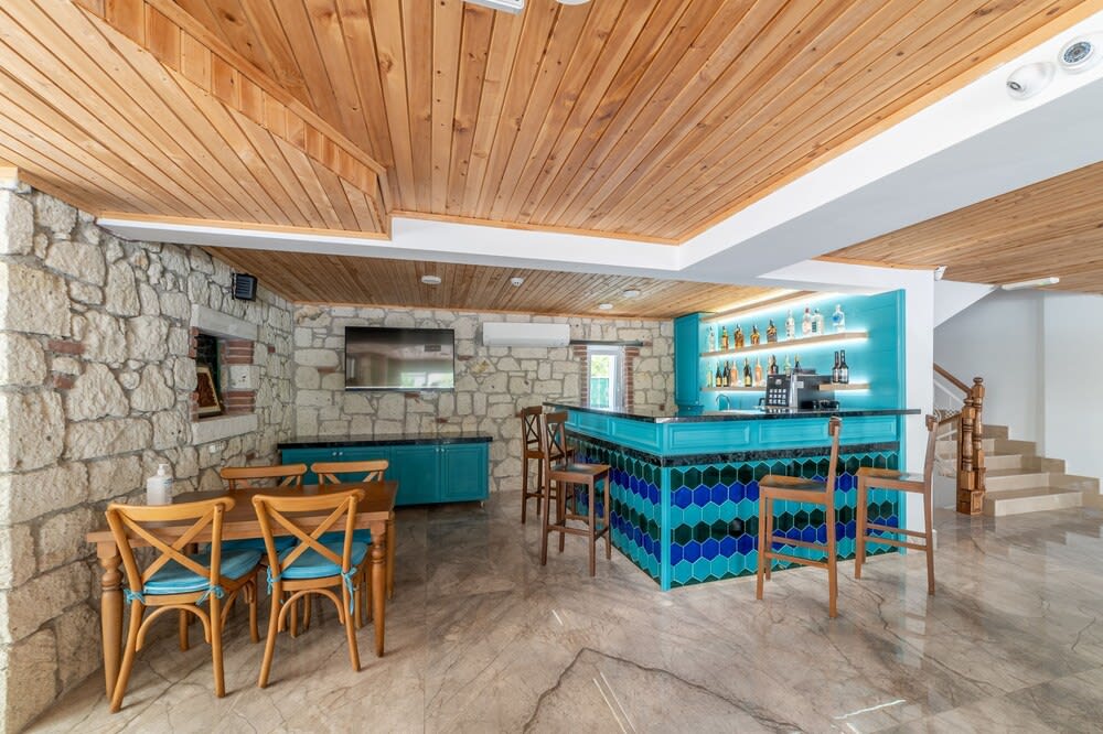 DAM HOTEL LARA 2