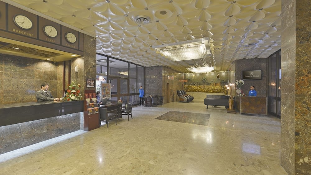 Grand Astoria Hotel 2