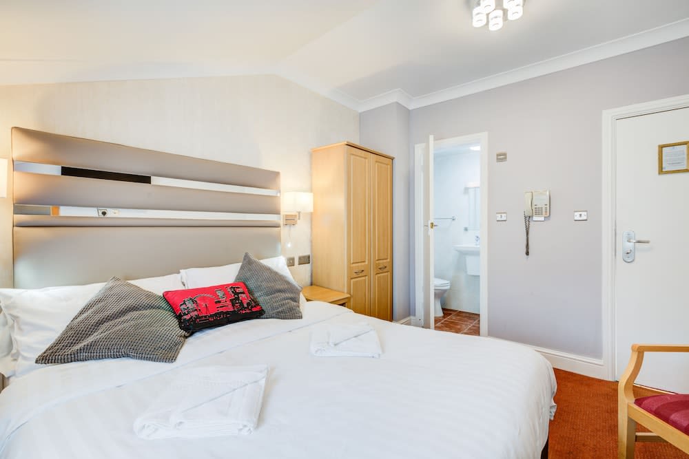 Admiral Hotel at Park Avenue 5