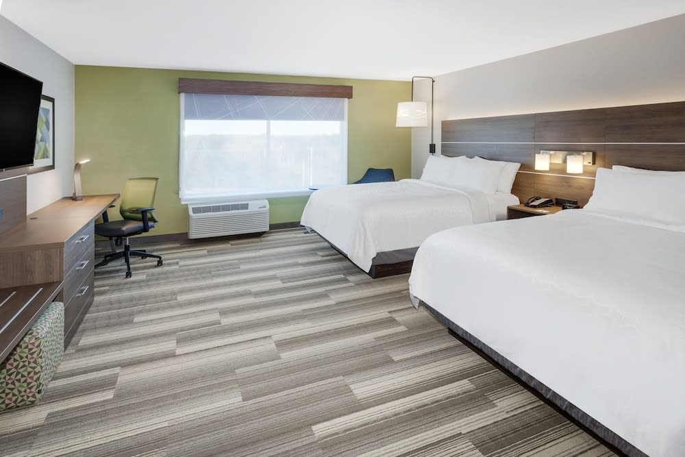 Holiday Inn Express & Suites Hudson I-94 by IHG 5