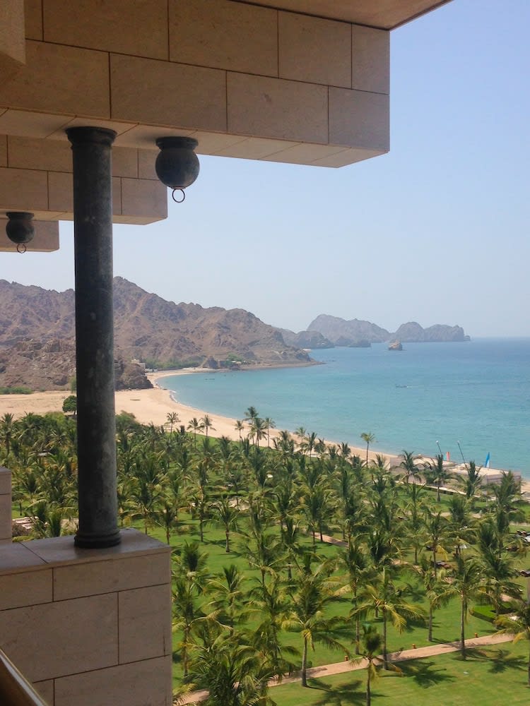 Al Bustan Palace, a Ritz-Carlton Hotel 3