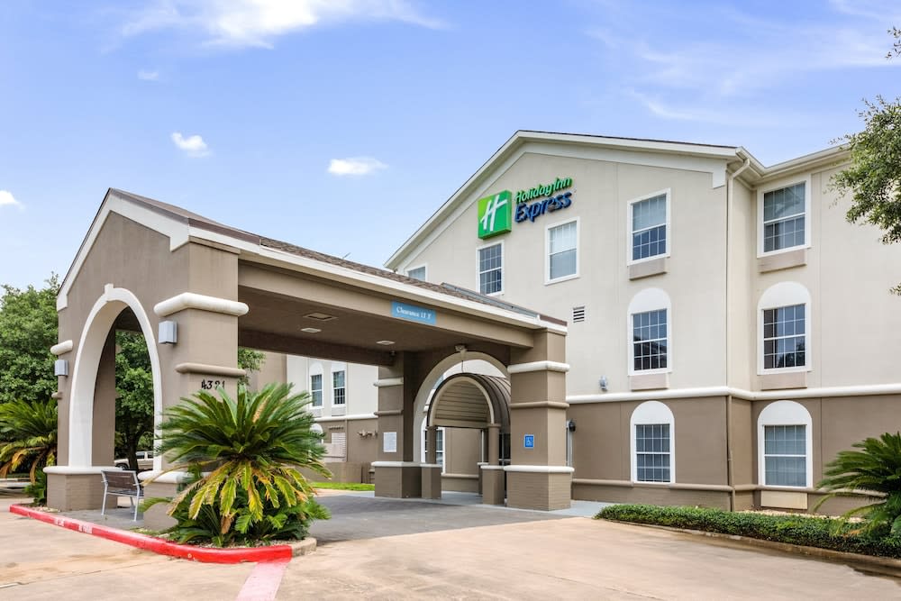 Holiday Inn Express & Suites COLUMBUS by IHG 1