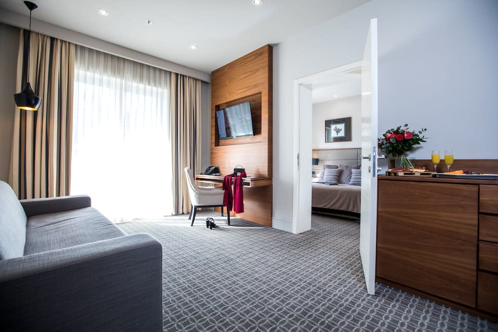 Royal Ariston Hotel 5