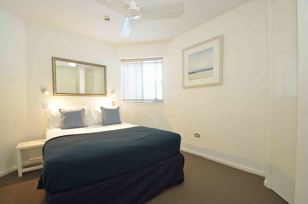 Malibu Apartments 2