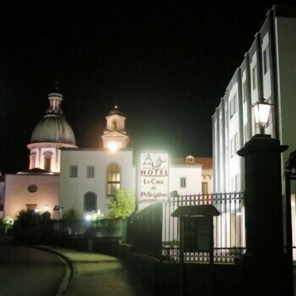 Hotel La Casa Del Pellegrino 1