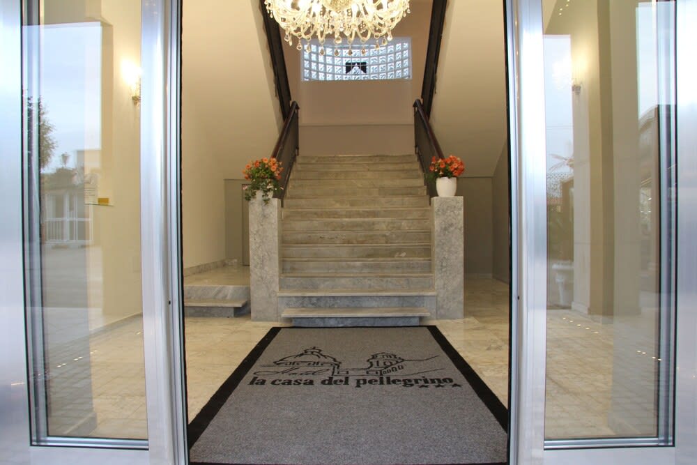 Hotel La Casa Del Pellegrino 2