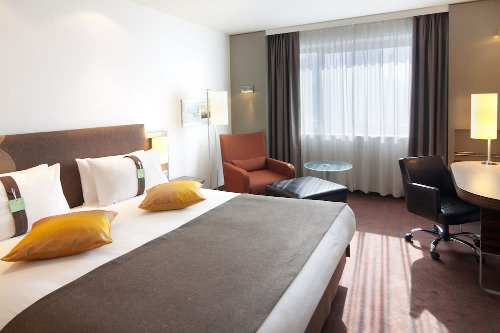 Holiday Inn ALMATY by IHG 5