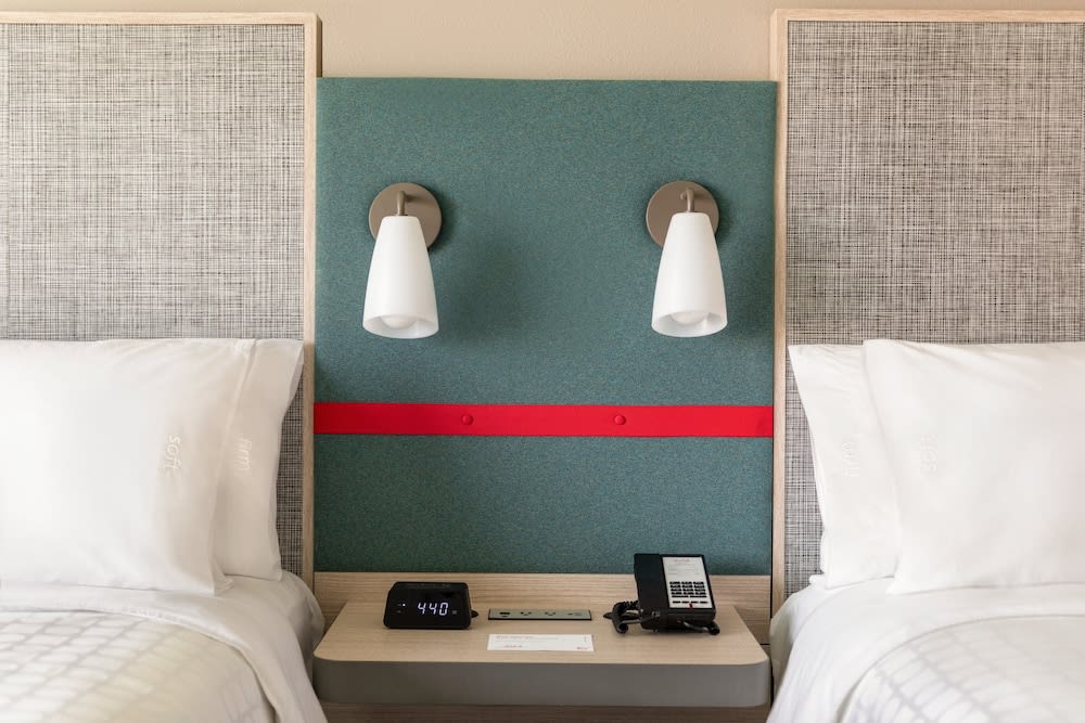 avid hotel ROSEVILLE - MINNEAPOLIS NORTH by IHG 2