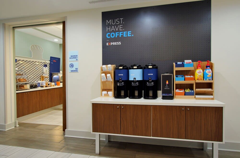 Holiday Inn Express MORGANTOWN by IHG 1