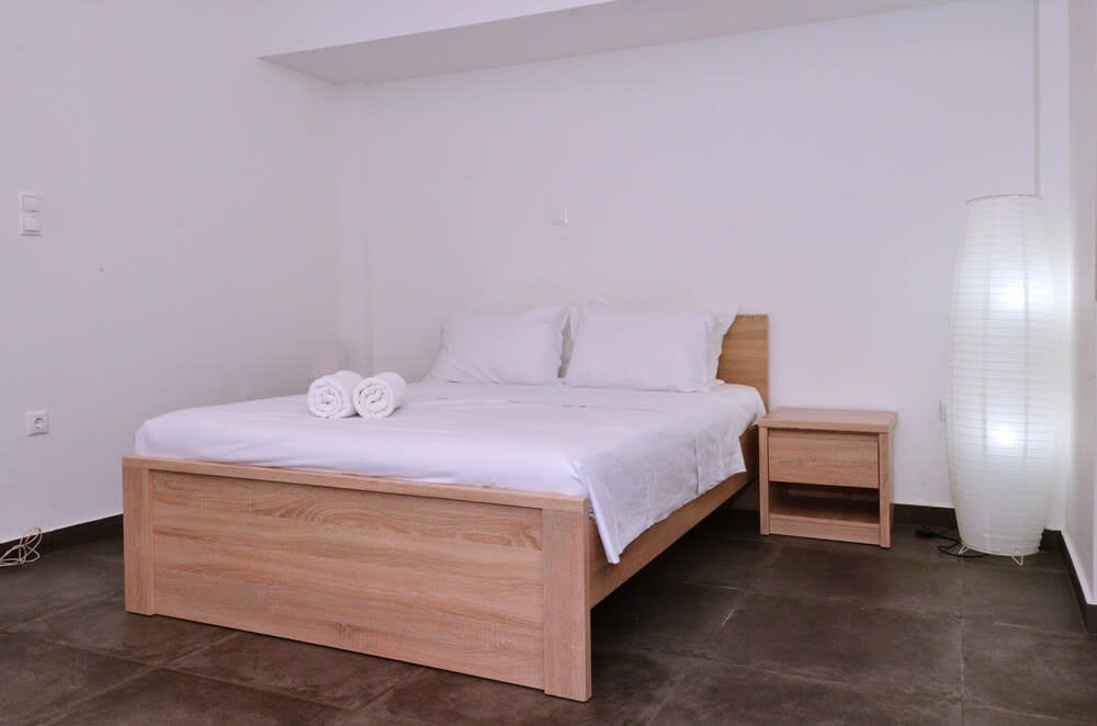 Koukaki, a minimal studio 2