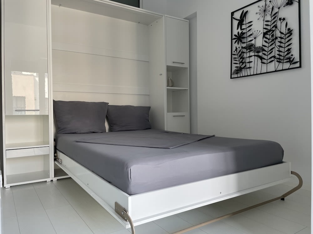 Westpark2 One-Bedroom Suite W5 Lakeview 2