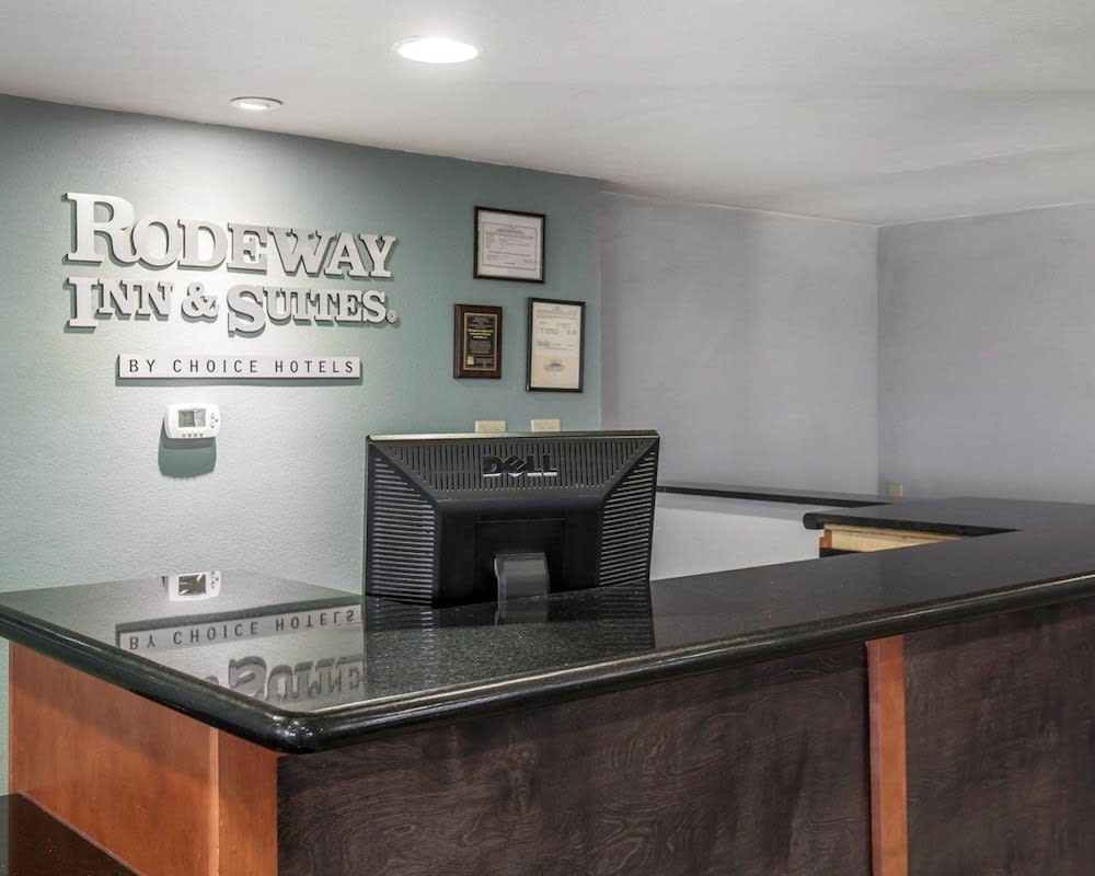 Rodeway Inn & Suites Needles 2