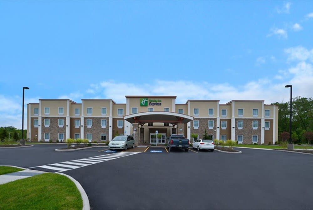 Holiday Inn Express CANANDAIGUA - FINGER LAKES by IHG 1