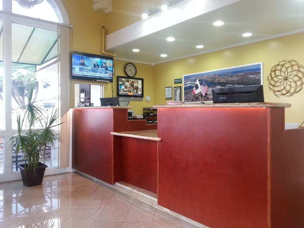Vagabond Inn San Pedro 2
