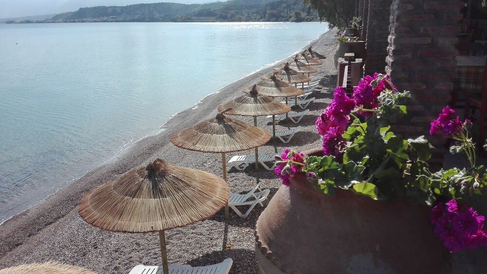 Castella Beach 1