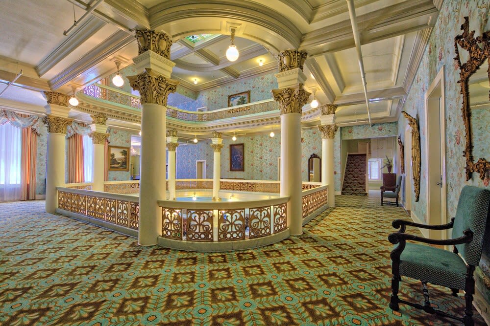 Menger Hotel 2